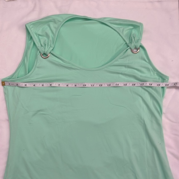 Shorts and matching top seafoam green color super soft and comfortable - Picture 6 of 10